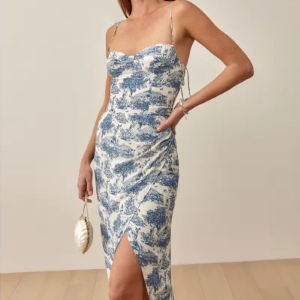 Kourtney dress in pastoral